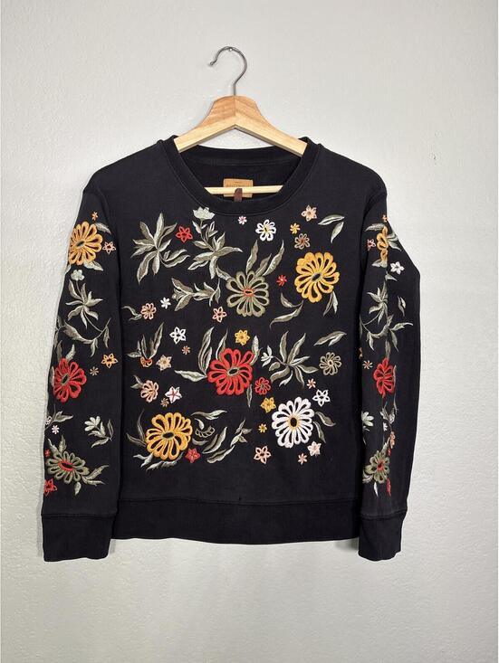 Tops - Boho grandma Driftwood floral embroidered sweatshirt